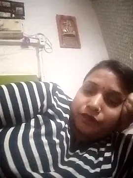 Snapshot of sakshisutra chatting on 11/22/25, 10:47 sakshisutra online show from 11/22/25, 10:47