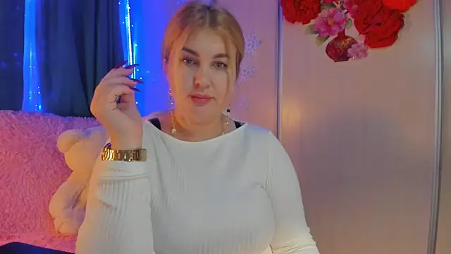 CoraSwon online show from 01/21/25, 02:15