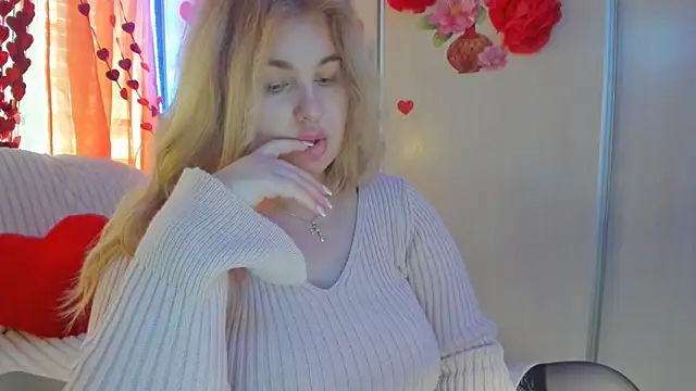 CoraSwon online show from 02/23/25, 10:17