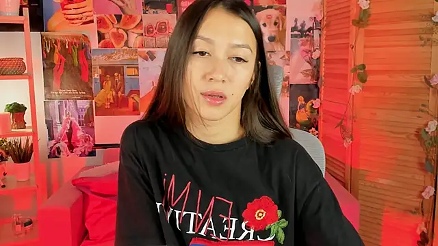 LanaBaker online show from 12/08/24, 02:49