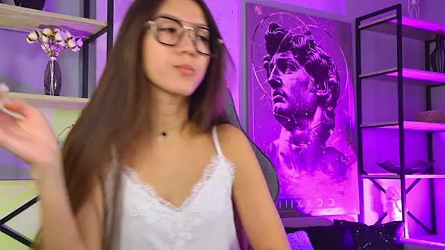 Snapshot of LanaBaker chatting on 11/06/25, 02:45 LanaBaker online show from 11/06/25, 02:45