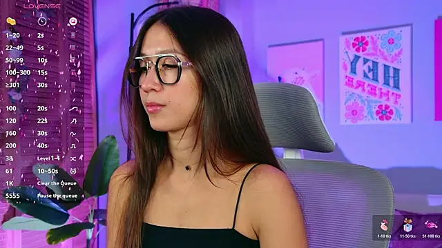 Snapshot of LanaBaker chatting on 11/11/25, 02:55 LanaBaker online show from 11/11/25, 02:55