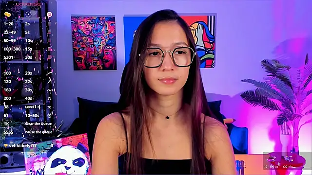 Snapshot of LanaBaker chatting on 12/15/25, 02:49 LanaBaker online show from 12/15/25, 02:49