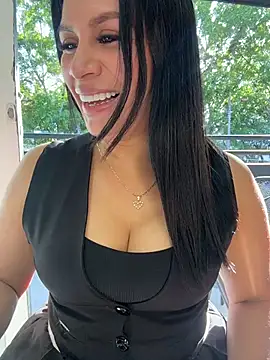 Sofia Convers online show from 05/15/26, 12:34