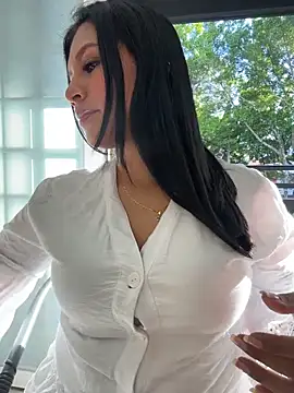 Sofia Convers online show from 05/20/26, 12:33