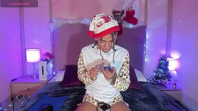 Maxim-Walker online show from 12/28/24, 03:04