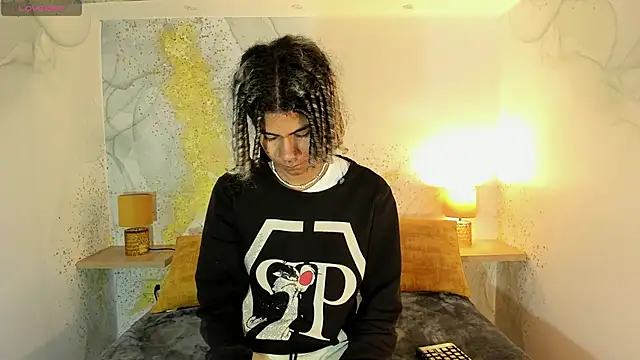 Maxim-Walker online show from 01/25/25, 03:09