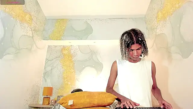 Maxim-Walker online show from 01/25/25, 06:12