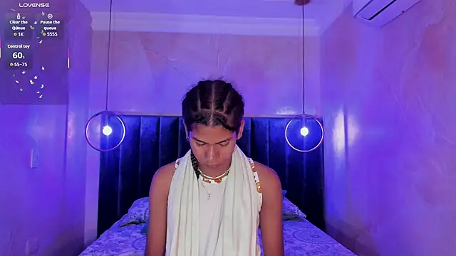 Maxim-Walker online show from 10/29/25, 02:47