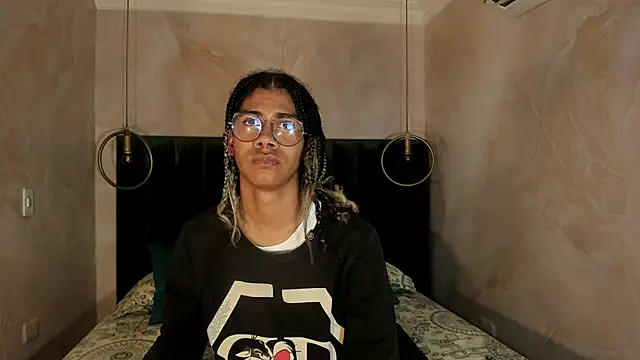 Maxim-Walker online show from 11/27/25, 02:57