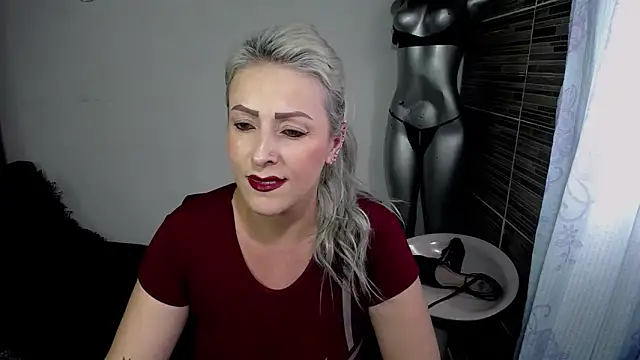 Emma Rizzoo online show from 05/23/26, 07:40