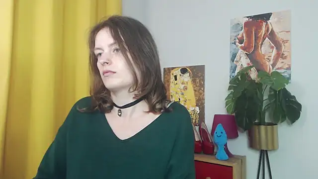 Snapshot of juicyNadine chatting on 09/30/25, 05:01 juicyNadine online show from 09/30/25, 05:01