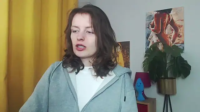 Snapshot of juicyNadine chatting on 10/01/25, 04:51 juicyNadine online show from 10/01/25, 04:51