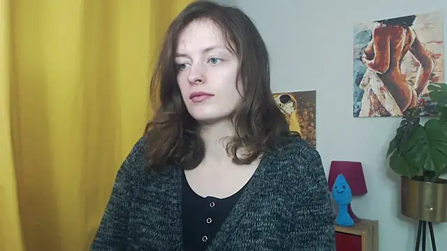 Snapshot of juicyNadine chatting on 10/21/25, 04:57 juicyNadine online show from 10/21/25, 04:57