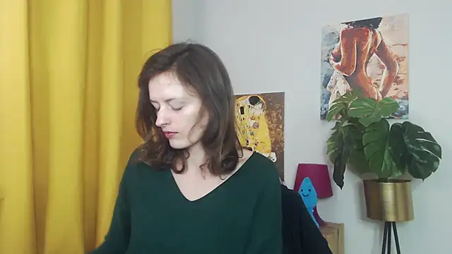 Snapshot of juicyNadine chatting on 10/29/25, 05:53 juicyNadine online show from 10/29/25, 05:53