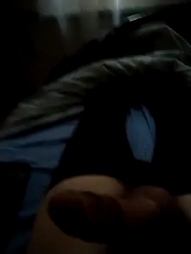 Snapshot of CazzoDURO883 chatting on 11/19/25, 02:39 CazzoDURO883 online show from 11/19/25, 02:39