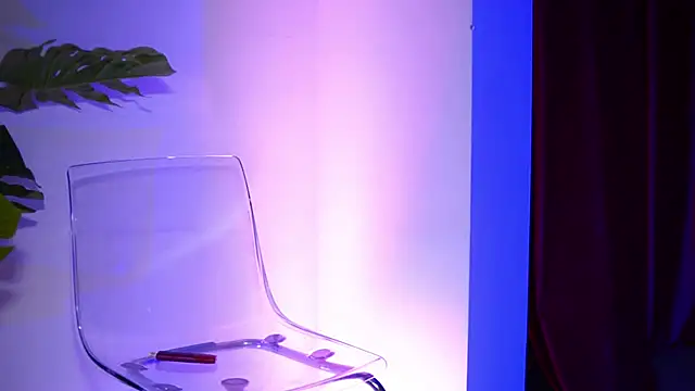NatyDesiree online show from 12/23/24, 10:55