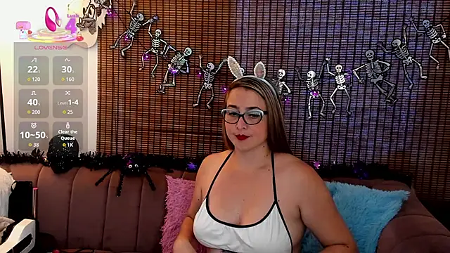 ariana cross online show from 10/15/25, 12:38