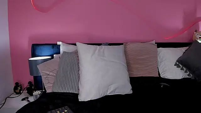 Alaia Manson online show from 01/17/25, 05:51