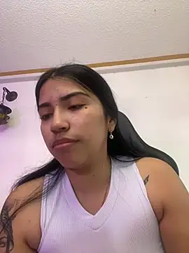 Snapshot of SaritaHot_69 chatting on 12/09/24, 03:11 SaritaHot 69 online show from 12/09/24, 03:11