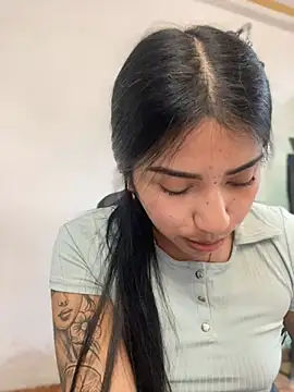 Snapshot of SaritaHot_69 chatting on 12/10/24, 02:17 SaritaHot 69 online show from 12/10/24, 02:17