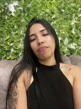 Snapshot of SaritaHot_69 chatting on 01/07/25, 04:05 SaritaHot 69 online show from 01/07/25, 04:05