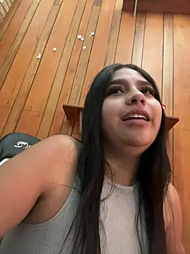 Snapshot of SaritaHot_69 chatting on 03/04/25, 02:53 SaritaHot 69 online show from 03/04/25, 02:53