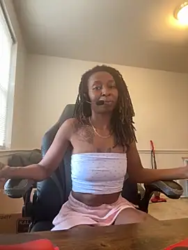 LeyaHoneybuns online show from 11/14/25, 07:45