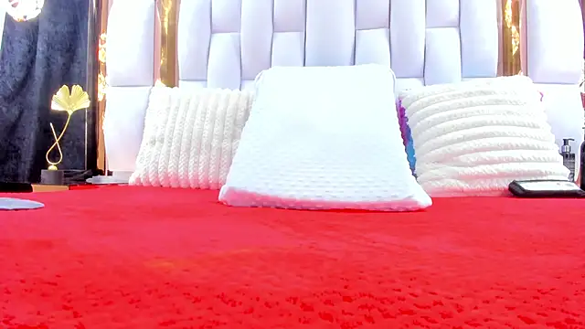 RileySweett online show from 11/13/25, 11:42