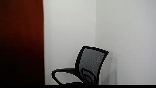 Snapshot of Mariam_Gomezxxx chatting on 12/15/25, 11:09 Mariam Gomezxxx online show from 12/15/25, 11:09