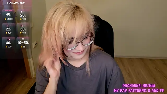 Snapshot of CuteYukiKun chatting on 09/26/25, 08:35 CuteYukiKun online show from 09/26/25, 08:35