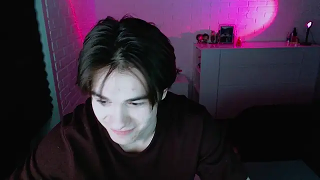 Snapshot of MarkusDean chatting on 10/14/25, 11:38 MarkusDean online show from 10/14/25, 11:38