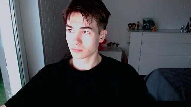 Snapshot of MarkusDean chatting on 11/06/25, 04:24 MarkusDean online show from 11/06/25, 04:24