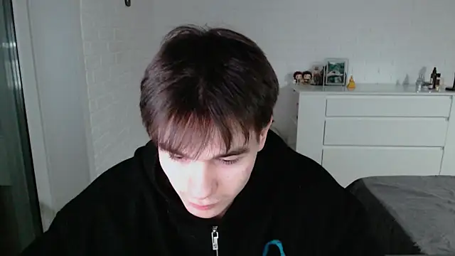 Snapshot of MarkusDean chatting on 11/09/25, 02:10 MarkusDean online show from 11/09/25, 02:10