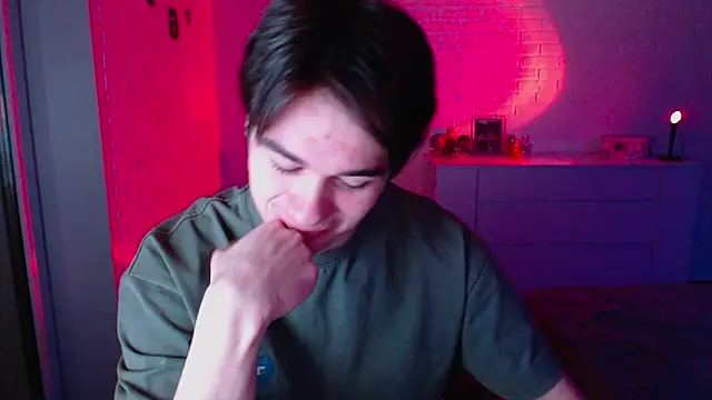 Snapshot of MarkusDean chatting on 02/13/26, 04:14 MarkusDean online show from 02/13/26, 04:14