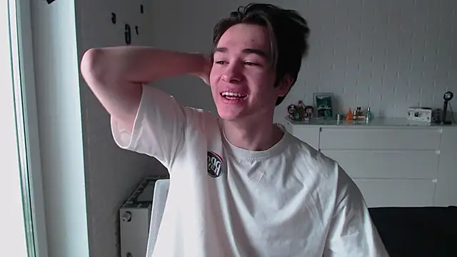 Snapshot of MarkusDean chatting on 03/10/26, 10:31 MarkusDean online show from 03/10/26, 10:31