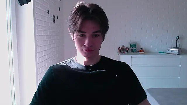 Snapshot of MarkusDean chatting on 04/05/26, 12:02 MarkusDean online show from 04/05/26, 12:02
