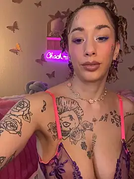 Snapshot of Chachou000 chatting on 11/27/25, 01:57 Chachou000 online show from 11/27/25, 01:57