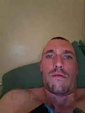 Snapshot of Tbone3390 chatting on 07/27/26, 06:20 Tbone3390 online show from 07/27/26, 06:20
