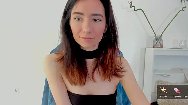 crystalnut online show from 09/26/25, 02:37