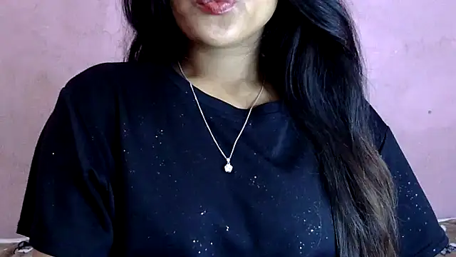 charming karishma online show from 12/14/24, 08:56
