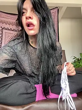 Val   online show from 10/21/25, 05:02