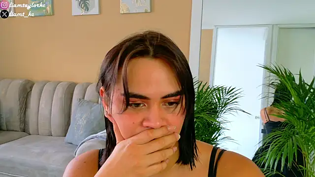 Snapshot of Liam_Taylor chatting on 09/17/25, 09:16 Liam Taylor online show from 09/17/25, 09:16