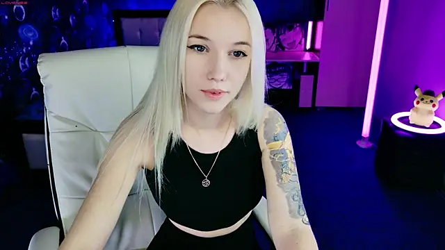 ShhhO O online show from 10/02/25, 10:11