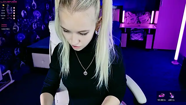 ShhhO O online show from 10/13/25, 05:57