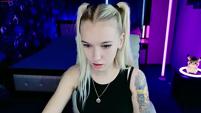 ShhhO O online show from 10/30/25, 09:44