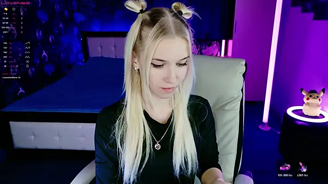 ShhhO O online show from 12/01/25, 04:56