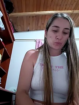 Iris love18 online show from 06/08/26, 02:01