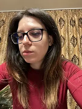 NadiraNoor online show from 04/24/26, 10:56