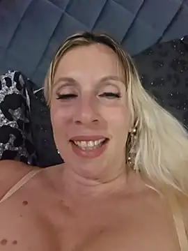 Ina HotX online show from 05/19/26, 04:24